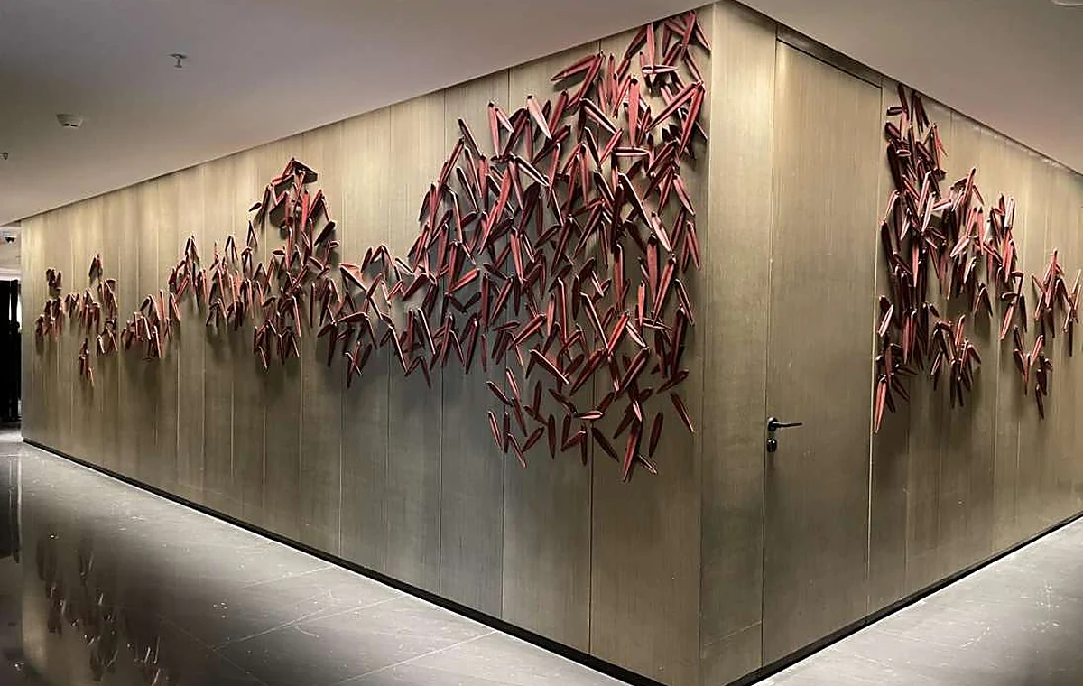 Large-Scale Feature Wall