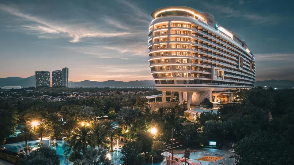 Crowne Plaza Sanya R&F exterior